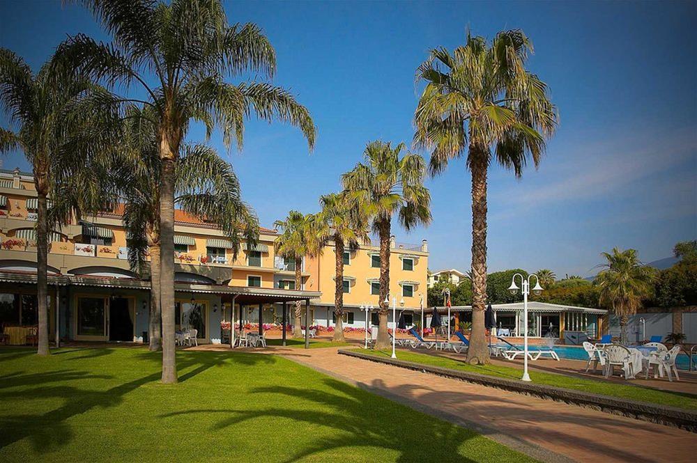 Orizzonte Acireale Hotel Exterior photo